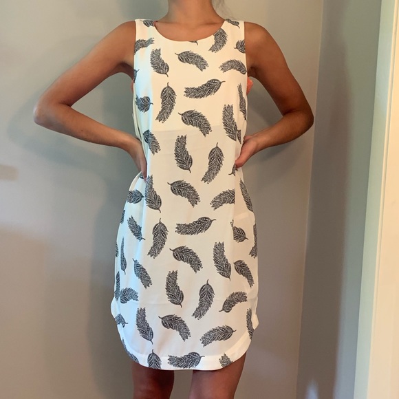 Dress! - Picture 3 of 6